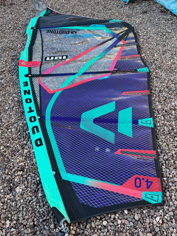 2022 Duotone Super Hero 4.0 m2 blue/pistachio Used windsurfing sails