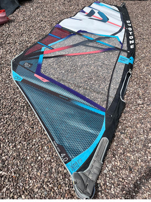 
                  
                    Load image into Gallery viewer, 2022 Duotone Super Hero 4.0 m2 white / turquoise panel repair Used windsurfing sails
                  
                
