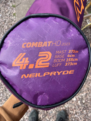 
                  
                    Load image into Gallery viewer, 2023 Neilpryde Combat HD 4.2 m2 Used windsurfing sails
                  
                