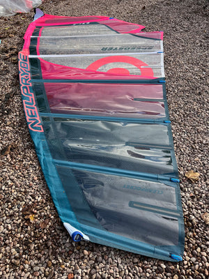 
                  
                    Load image into Gallery viewer, 2018 Neilpryde Speedster 5.7 m2 Used windsurfing sails
                  
                