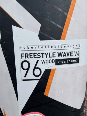 
                  
                    Load image into Gallery viewer, 2017 RRD Freestyle Wave V7 96 wood Used windsurfing boards
                  
                