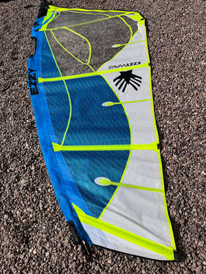 
                  
                    Load image into Gallery viewer, 2020 Ezzy Wave 4.2 m2 Used windsurfing sails
                  
                