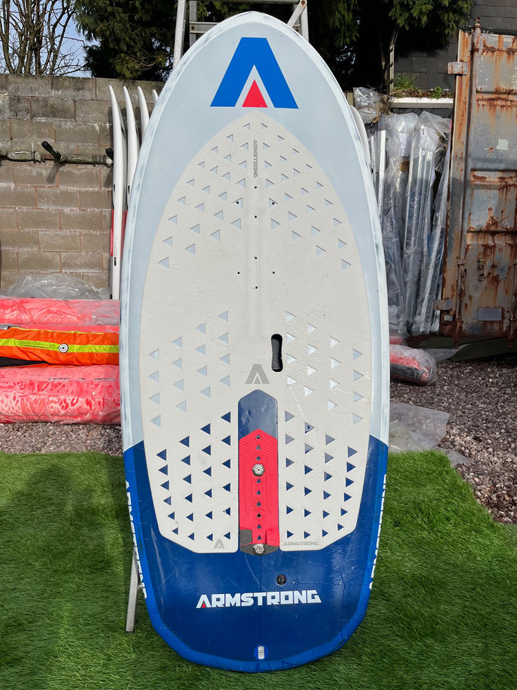2020/21 Armstrong 5'5" x 26.5" x 80 lts Used foil wing boards