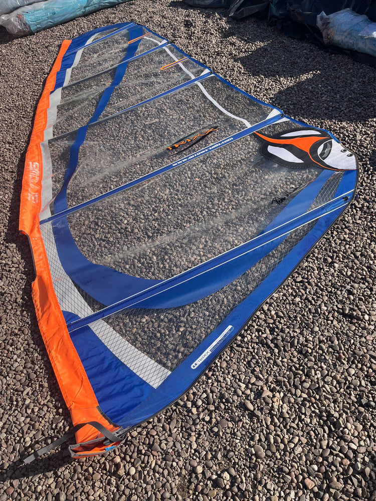 2000 Arrows Trixx 6.8 m2 Used windsurfing sails