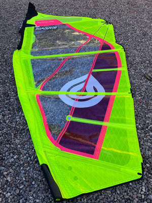 
                  
                    Load image into Gallery viewer, 2021 Goya Banzai Pro 4.2 m2 Used windsurfing sails
                  
                
