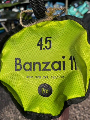 
                  
                    Load image into Gallery viewer, 2024 Goya Banzai 11 Pro 4.5 m2 Used windsurfing sails
                  
                