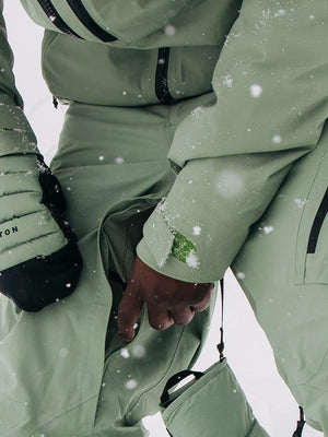 
                  
                    Load image into Gallery viewer, BURTON AK GORE TEX CYCLIC 2L SNOWBOARD PANT - HEDGE GREEN - 2024 SNOWBOARD PANTS
                  
                