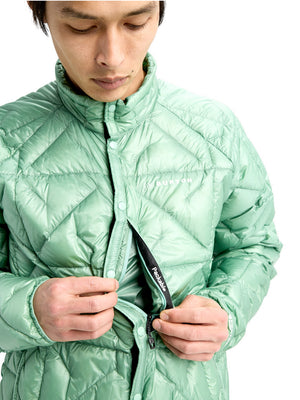 
                  
                    Load image into Gallery viewer, BURTON AK BAKER ULTRALIGHT DOWN SNOWBOARD JACKET - SOFT SAGE - 2026 SNOWBOARD JACKETS
                  
                