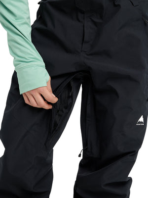 
                  
                    Load image into Gallery viewer, BURTON RESERVE GORE TEX 2L BIB SNOWBOARD PANT - TRUE BLACK - 2026 SNOWBOARD PANTS
                  
                