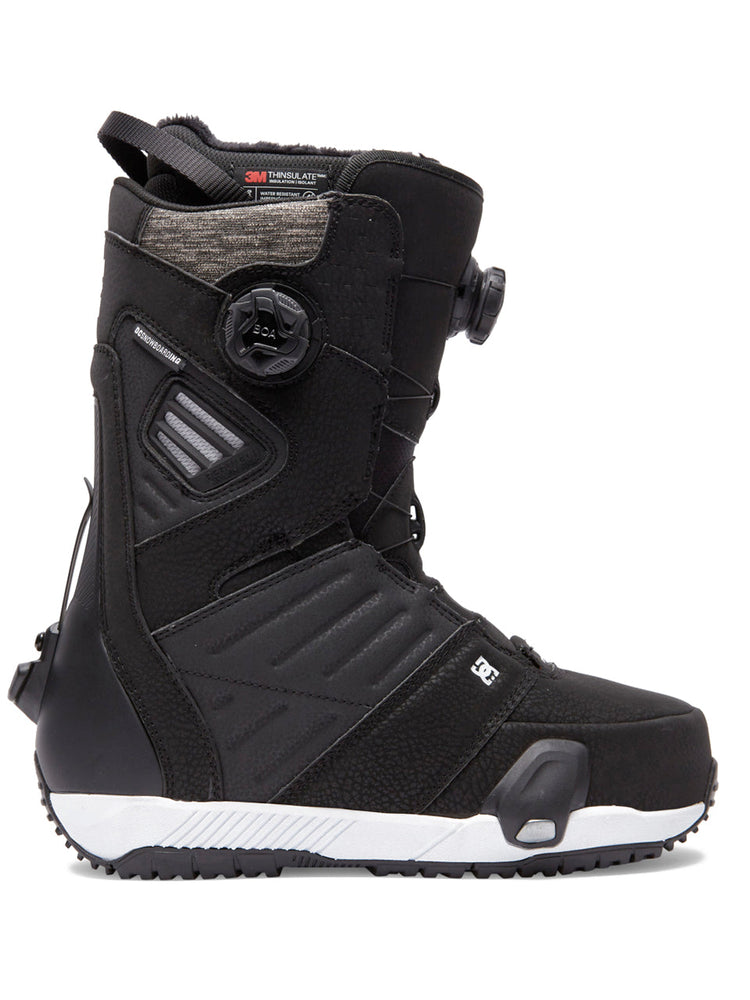 
                  
                    Load image into Gallery viewer, DC JUDGE DUAL BOA STEP ON SNOWBOARD BOOTS - BLACK - 2024 BLACK SNOWBOARD BOOTS
                  
                