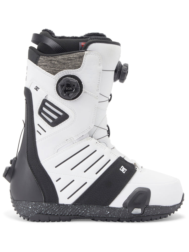 
                  
                    Load image into Gallery viewer, DC JUDGE DUAL BOA STEP ON SNOWBOARD BOOTS - WHITE BLACK PRINT - 2024 WHITE/BLACK PRINT SNOWBOARD BOOTS
                  
                