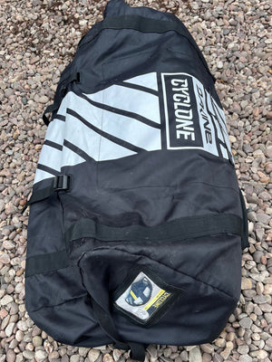 
                  
                    Load image into Gallery viewer, Dakine Cyclone 6.2m2 Used Foil Wings
                  
                