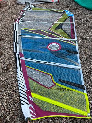 
                  
                    Load image into Gallery viewer, 2011 North Duke 5.9m2 Used windsurfing sails
                  
                