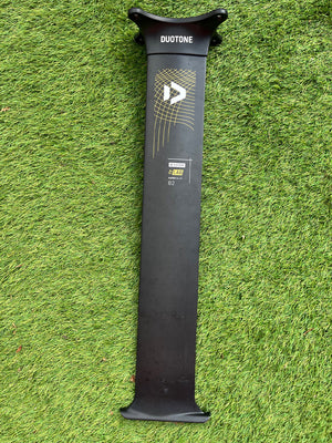 
                  
                    Load image into Gallery viewer, Duotone Aero Slim D/Lab 82cm foil mast Used Foils
                  
                