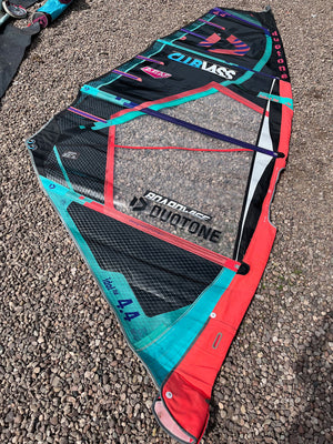 
                  
                    Load image into Gallery viewer, 2024 Duotone Idol Ltd 4.4 m2 Used windsurfing sails
                  
                