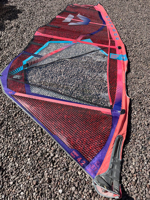
                  
                    Load image into Gallery viewer, 2023 Duotone Super Hero 4.2 m2 (window panel and small foot repair) Used windsurfing sails
                  
                