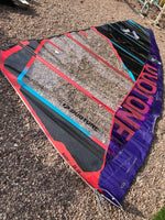 2022 Duotone Warp Foil 8.9 m2 (vgc) Used windsurfing sails