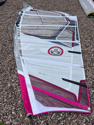 
                  
                    Load image into Gallery viewer, 2011 North Ego 5.3 m2 Used windsurfing sails
                  
                