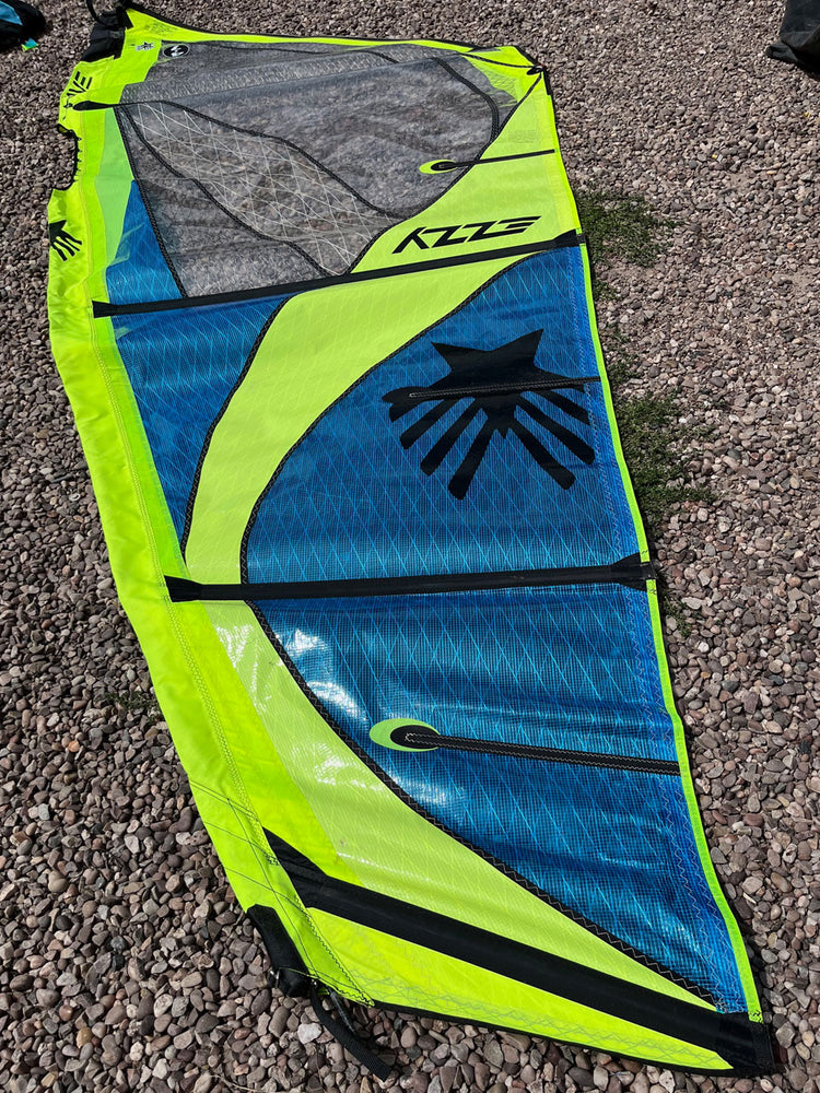 2022 Ezzy Wave 4.7 m2 Used windsurfing sails