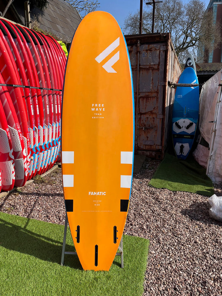 2020 Fanatic Freewave TE 105 Used windsurfing boards