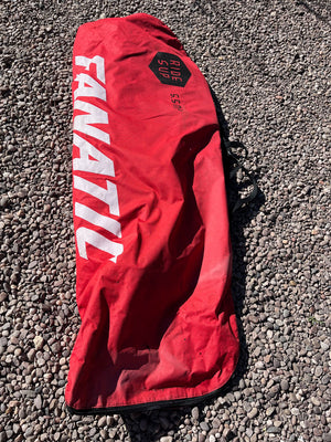 
                  
                    Load image into Gallery viewer, Fanatic Ride Sup windsurf rig 5.5 m2 Used windsurfing sails
                  
                