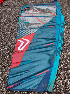 
                  
                    Load image into Gallery viewer, 2020 Severne Gator 4.5 m2 Used windsurfing sails
                  
                
