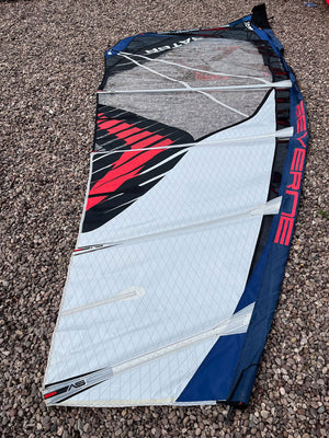 
                  
                    Load image into Gallery viewer, 2023 Severne Gator 5.5 m2 blue/white Used windsurfing sails
                  
                
