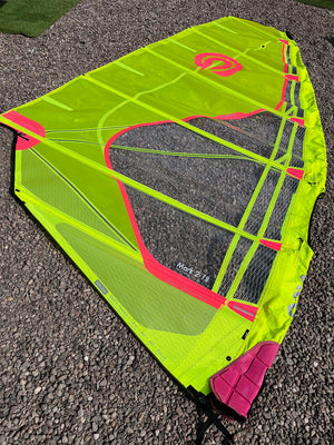 
                  
                    Load image into Gallery viewer, 2023 Goya Mark 2 pro 7.8 m2 Used windsurfing sails
                  
                