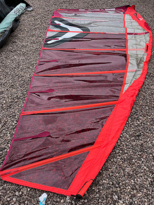 
                  
                    Load image into Gallery viewer, 2021 Severne HyperGlide 2 9.0 m2 Used windsurfing sails
                  
                