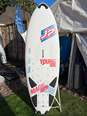 
                  
                    Load image into Gallery viewer, 2018 JP Young Gun 118 Used windsurfing boards
                  
                
