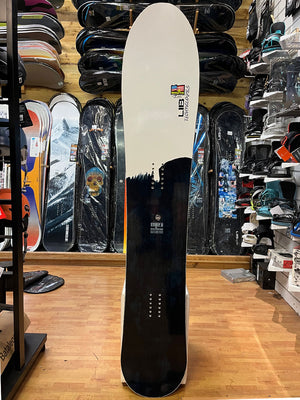 
                  
                    Load image into Gallery viewer, LIB TECH STEELY D 167cm Used Snowboard USED SNOWBOARDS
                  
                