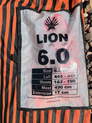 
                  
                    Load image into Gallery viewer, 2015 Ezzy Lion Cam 6.0 m2 Used windsurfing sails
                  
                