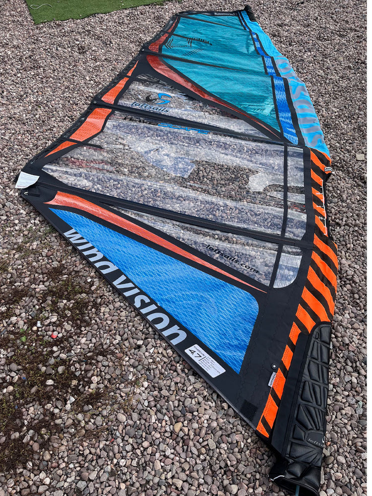 2016 Loft Wave Scape 4.7 m2 Used windsurfing sails