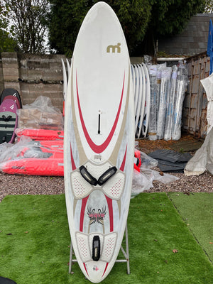 
                  
                    Load image into Gallery viewer, 2008 Mistral RD wave fish 96 Used Windsurfing Board Used windsurfing boards
                  
                