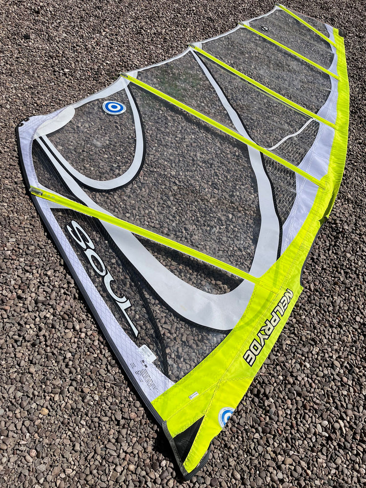 2005 Neilpryde Soul 5.8 m2 Used windsurfing sails