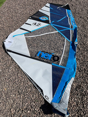 
                  
                    Load image into Gallery viewer, 2018 North Super Hero 4.2 m2 Used windsurfing sails
                  
                