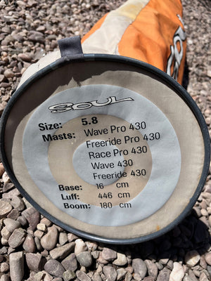 
                  
                    Load image into Gallery viewer, 2005 Neilpryde Soul 5.8 m2 Used windsurfing sails
                  
                