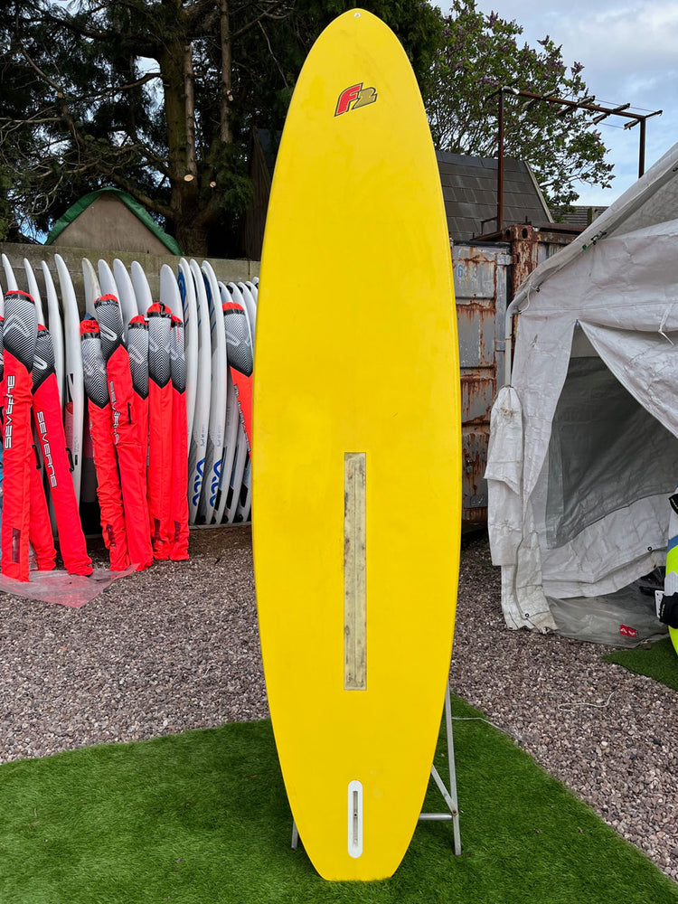 2000 F2 Phoenix 320 Used windsurfing boards