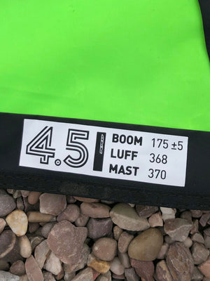 
                  
                    Load image into Gallery viewer, RRD Easy ride Rig Y7 4.5 m2 Used windsurfing sails
                  
                