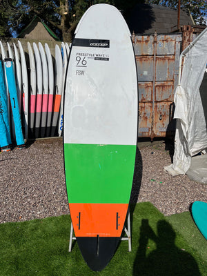 
                  
                    Load image into Gallery viewer, 2017 RRD Freestyle Wave V4 96 wood Used windsurfing boards
                  
                