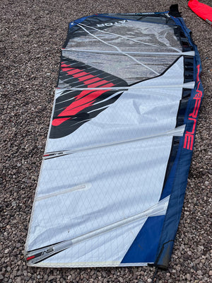 
                  
                    Load image into Gallery viewer, 2023 Severne Gator 6.0 blue/white foot panel Used windsurfing sails
                  
                