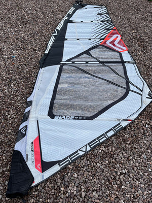 
                  
                    Load image into Gallery viewer, 2020 Severne Blade 3.3m2 Used windsurfing sails
                  
                