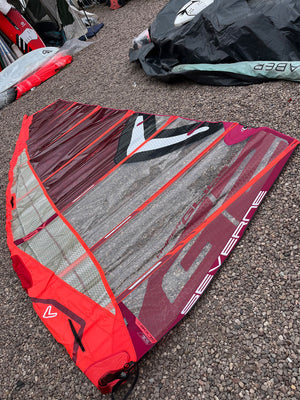
                  
                    Load image into Gallery viewer, 2021 Severne HyperGlide 2 9.0 m2 Used windsurfing sails
                  
                