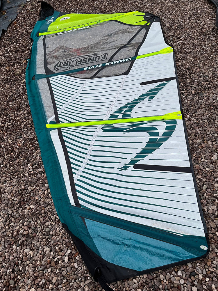 2025 Simmer Black Tip Team Edition 4.5 m2 Used windsurfing sails