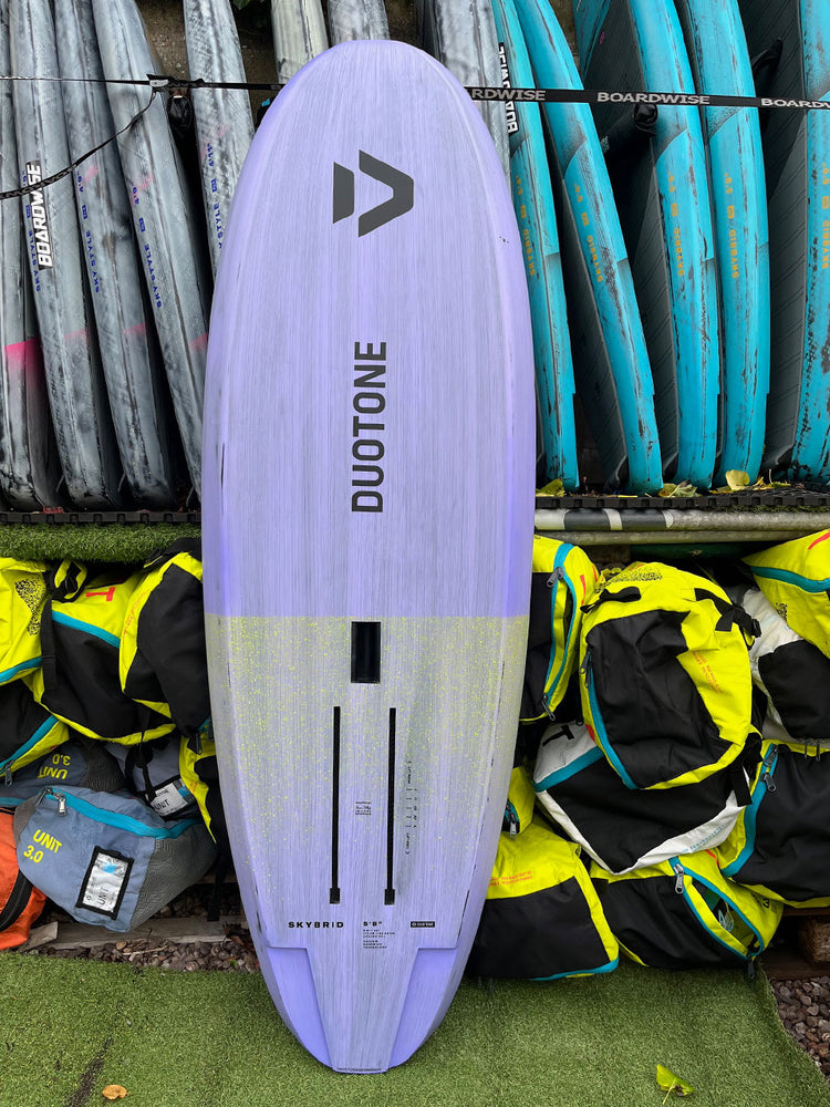 2025 Duotone Skybrid 5'8'' Used foil wing boards