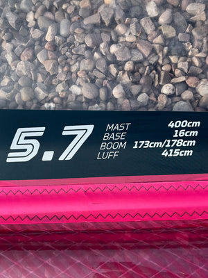 
                  
                    Load image into Gallery viewer, 2018 Neilpryde Speedster 5.7 m2 Used windsurfing sails
                  
                