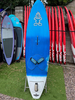 
                  
                    Load image into Gallery viewer, 2016 Starboard Quad 84 Used windsurfing boards
                  
                