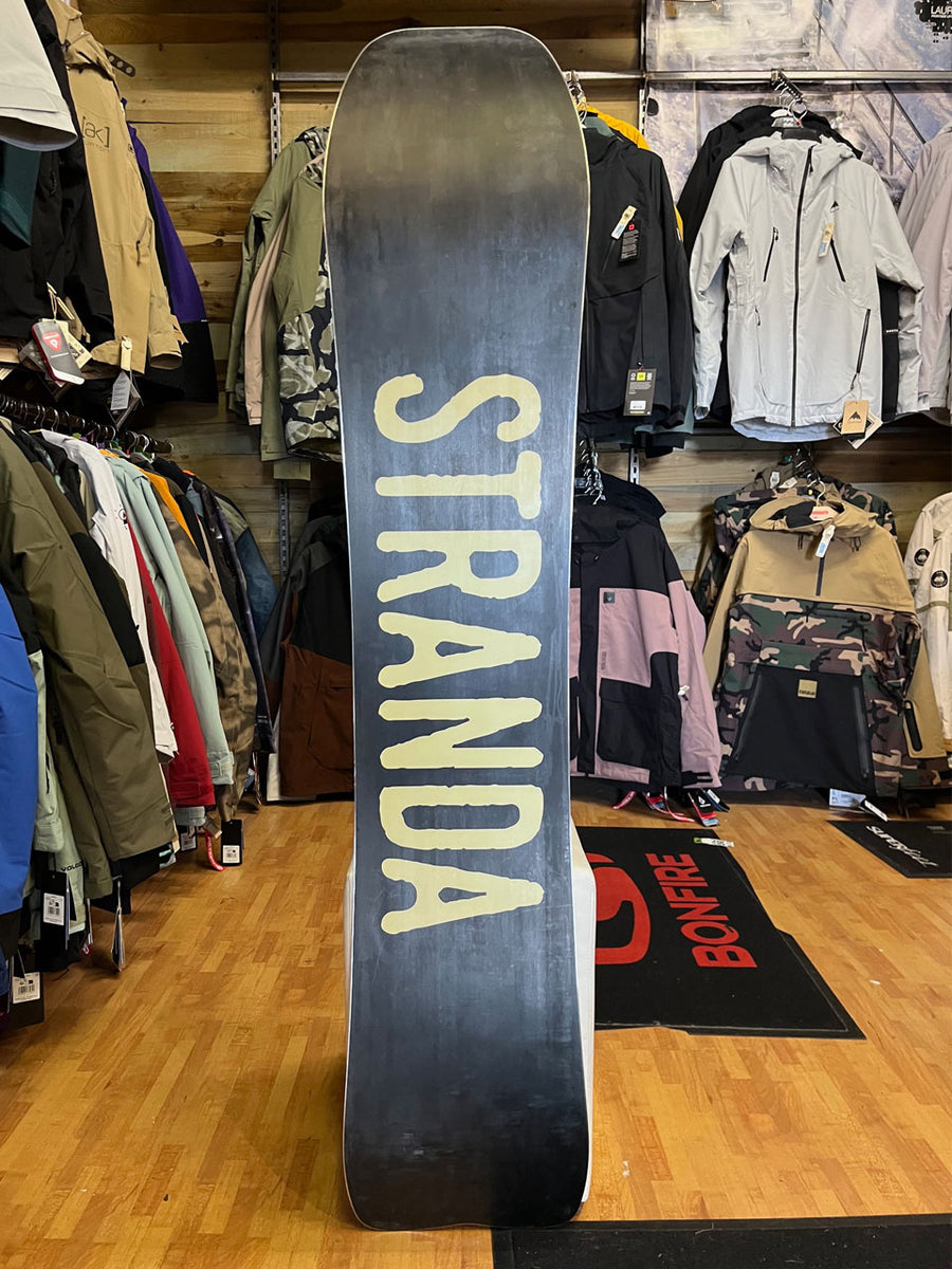 Stranda Biru 150cm used snowboard – Boardwise