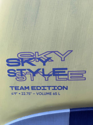 
                  
                    Load image into Gallery viewer, 2023 Fanatic Sky Style Team 4&amp;#39;9&amp;quot; Used foil wing boards
                  
                