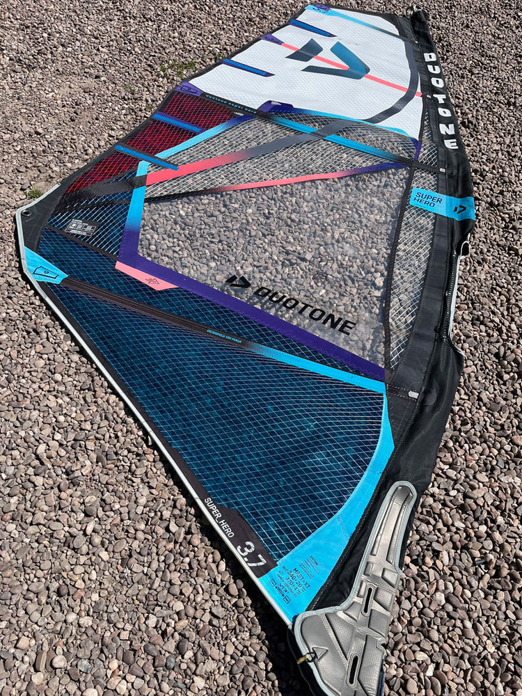2022 Duotone Super Hero 3.7 m2 white/turquise Used windsurfing sails